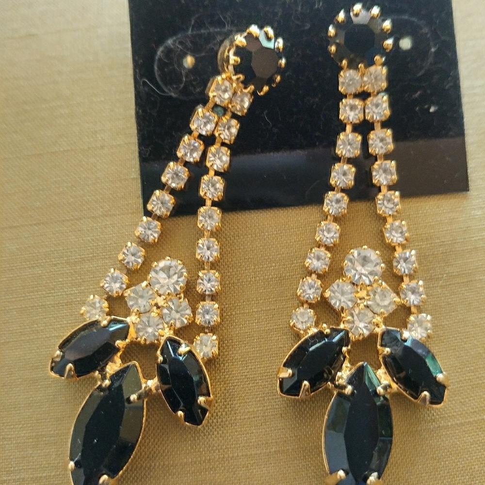 Earrings sparkly, dressy and dangily